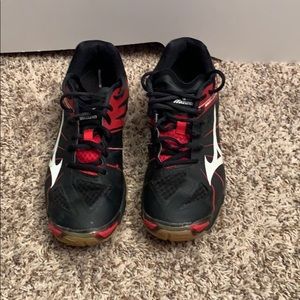 Mizuno volleyball shoes